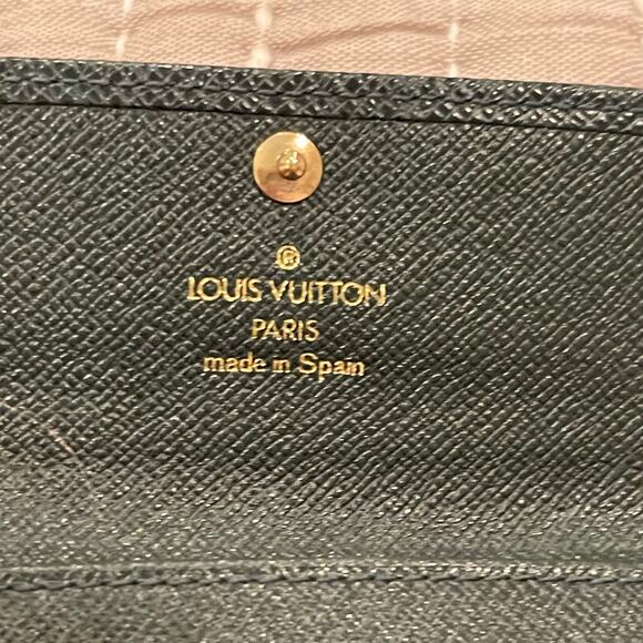 Louis Vuitton LV 4 Key Holder Black Leather Authentic COA - Picture 5 of 9
